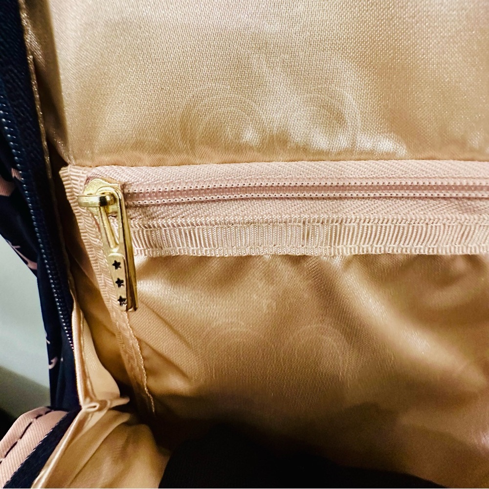 Jujube Be Classy Structured Multi-Functional Diap… - image 5